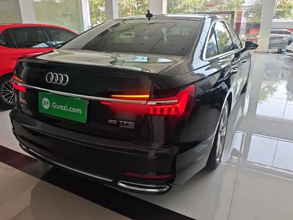 Audi A6L 2022
