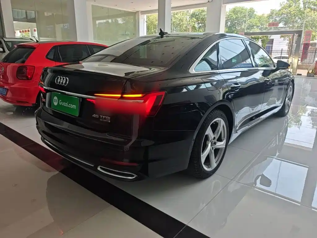 Audi A6L 2022