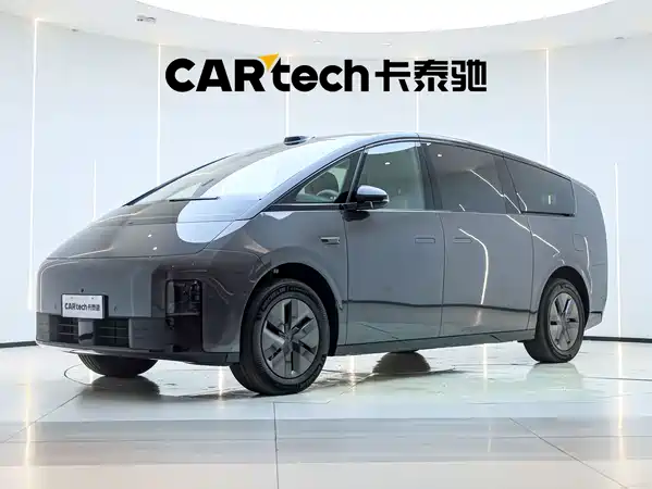 Li Auto MEGA 2025