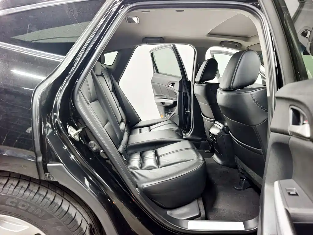 Honda Crosstour 2013 — фото 16