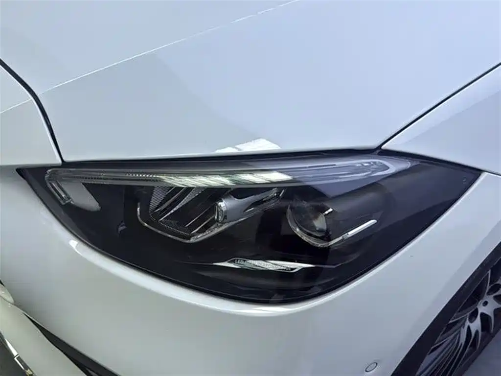 Mercedes-Benz C-Class 2023 — фото 13