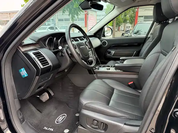 Land Rover Discovery 2019