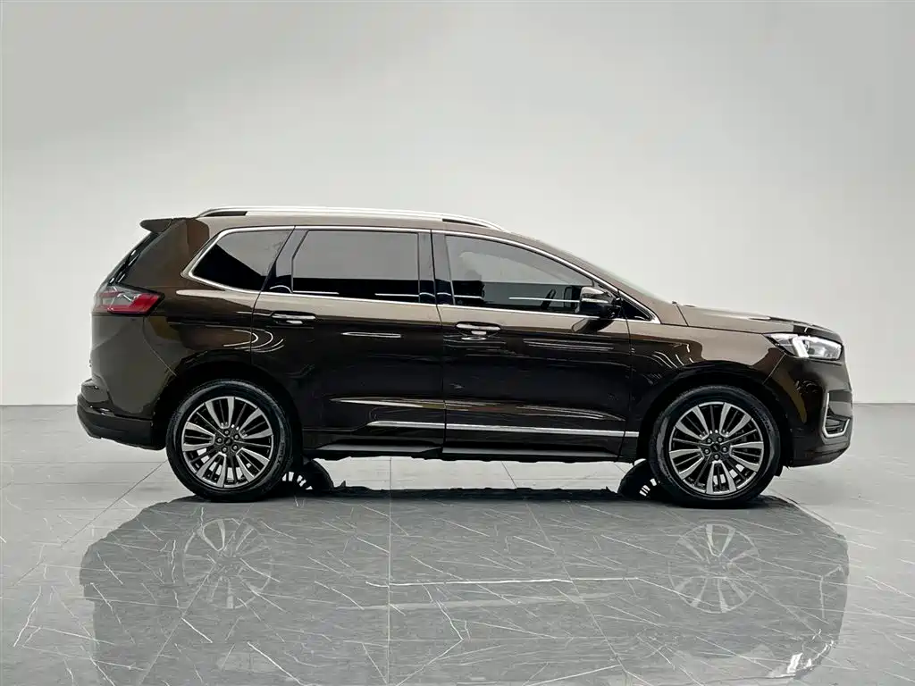 Ford Edge 2021 — фото 7