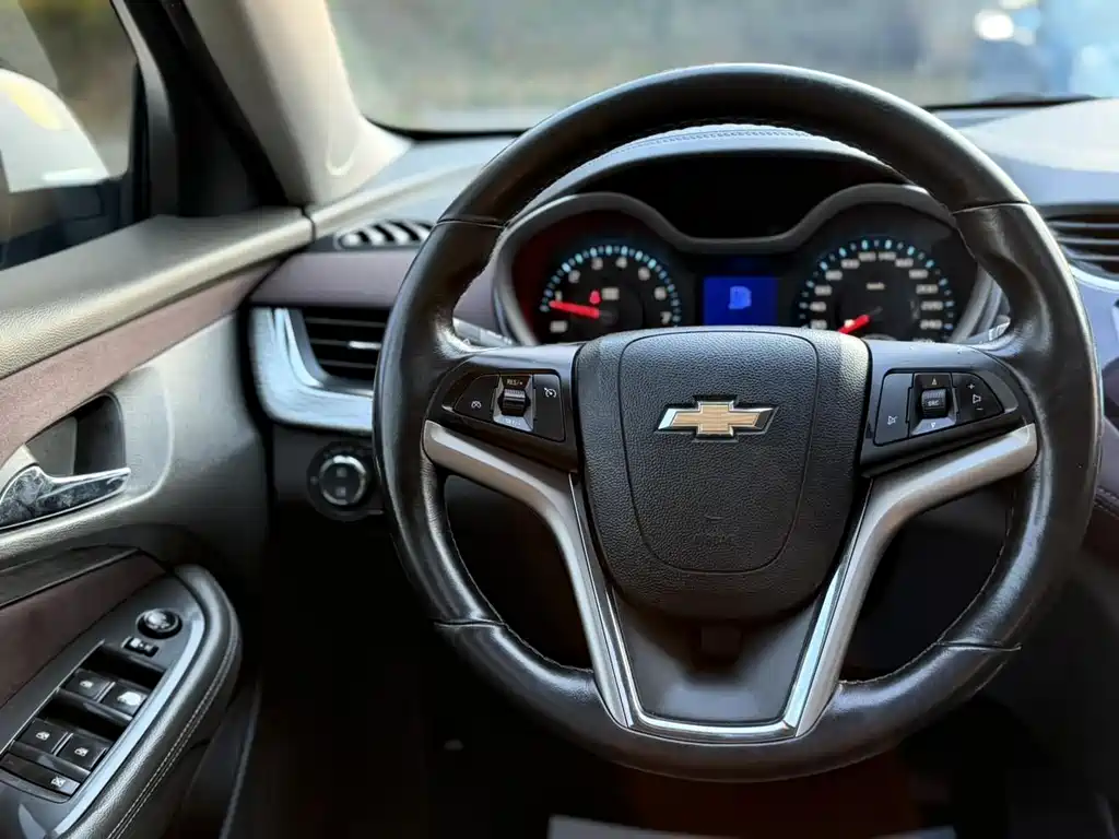 Chevrolet Malibu 2018 — фото 11