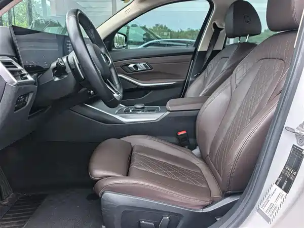 BMW 3 Series 2025