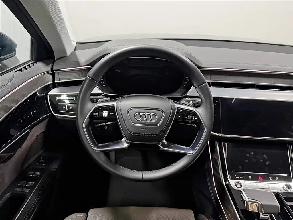 Audi A8 2025 — фото 11