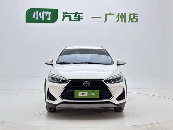 Toyota Yaris L 2023