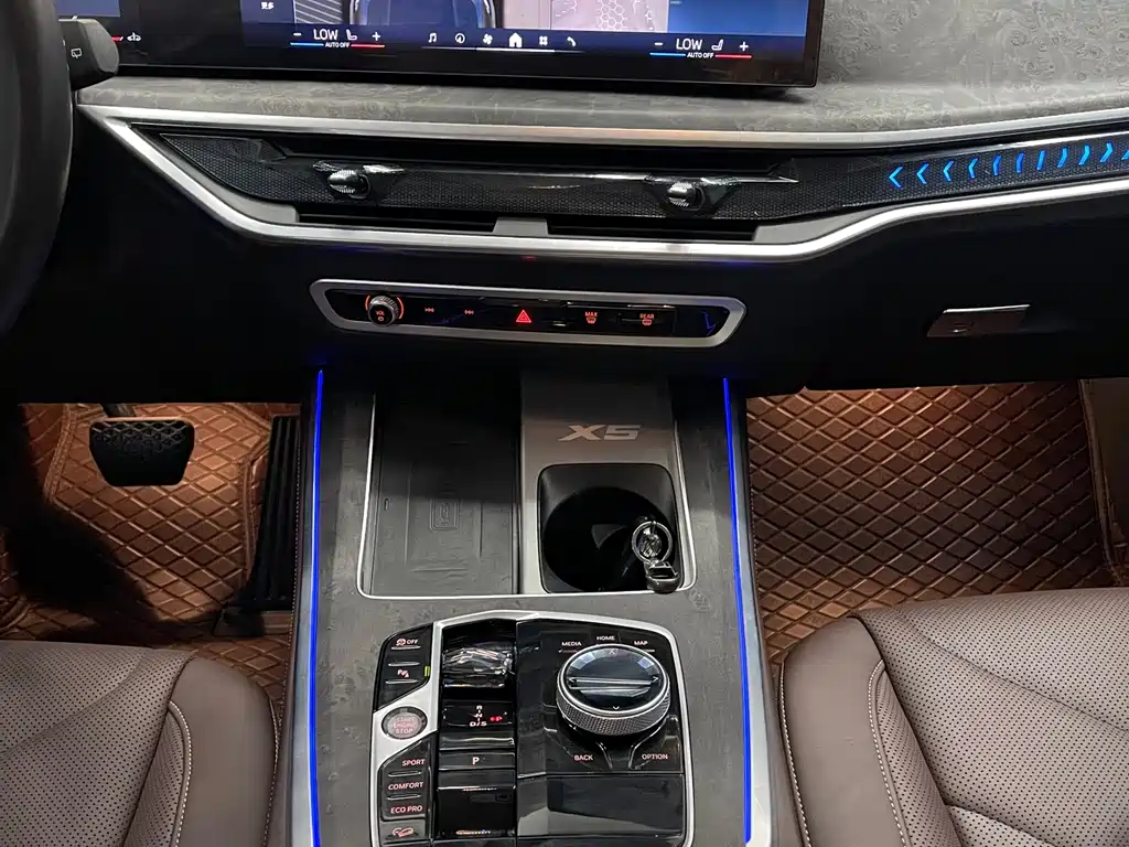 BMW X5 2025