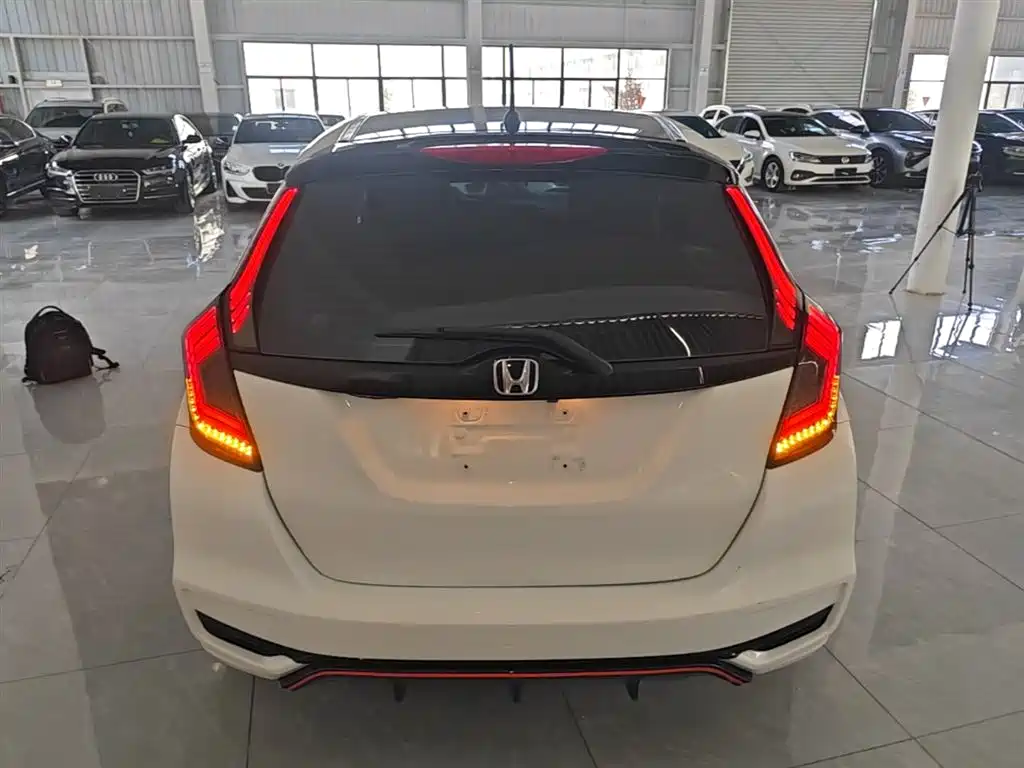 Honda Fit 2019 — фото 6