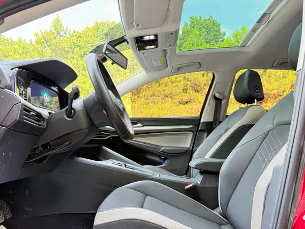 Volkswagen Golf 2021