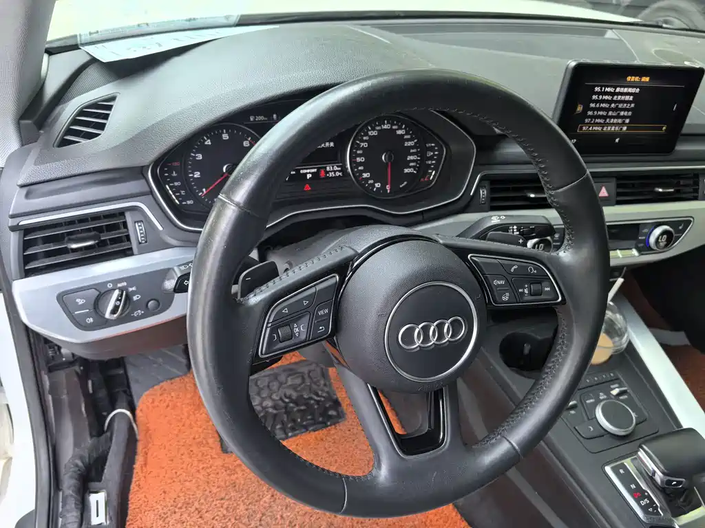 Audi A4L 2018 — фото 21
