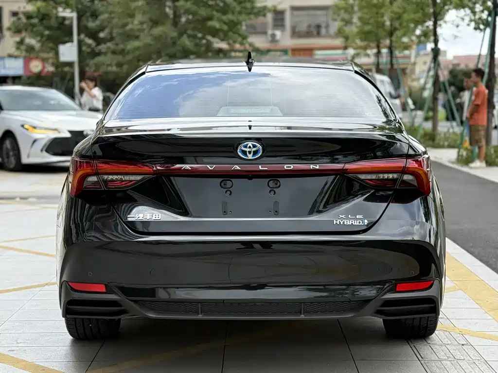 Toyota Avalon 2022 — фото 11