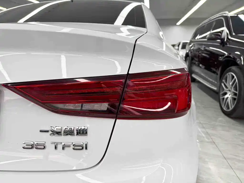 Audi A3 2019 — фото 22
