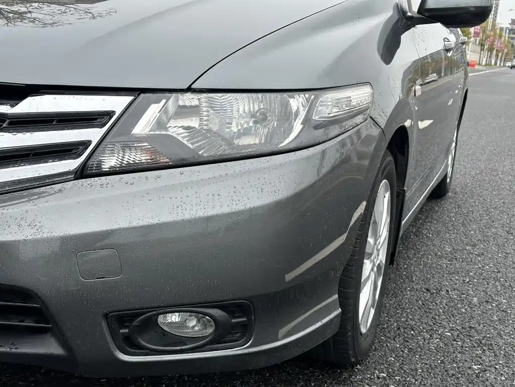 Honda City Classic 2015 — фото 15