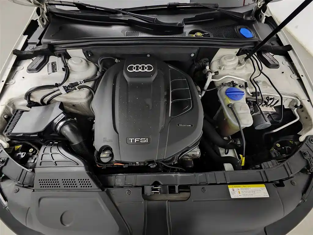 Audi A4L 2016