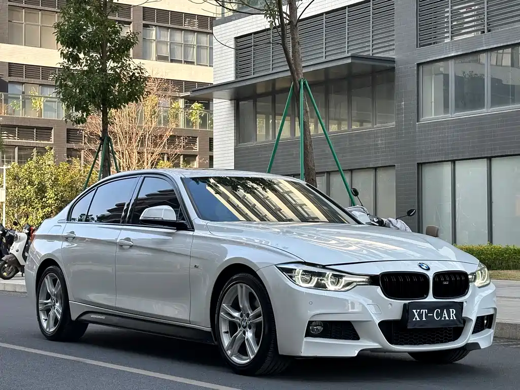 BMW 3 Series 2018 — фото 3