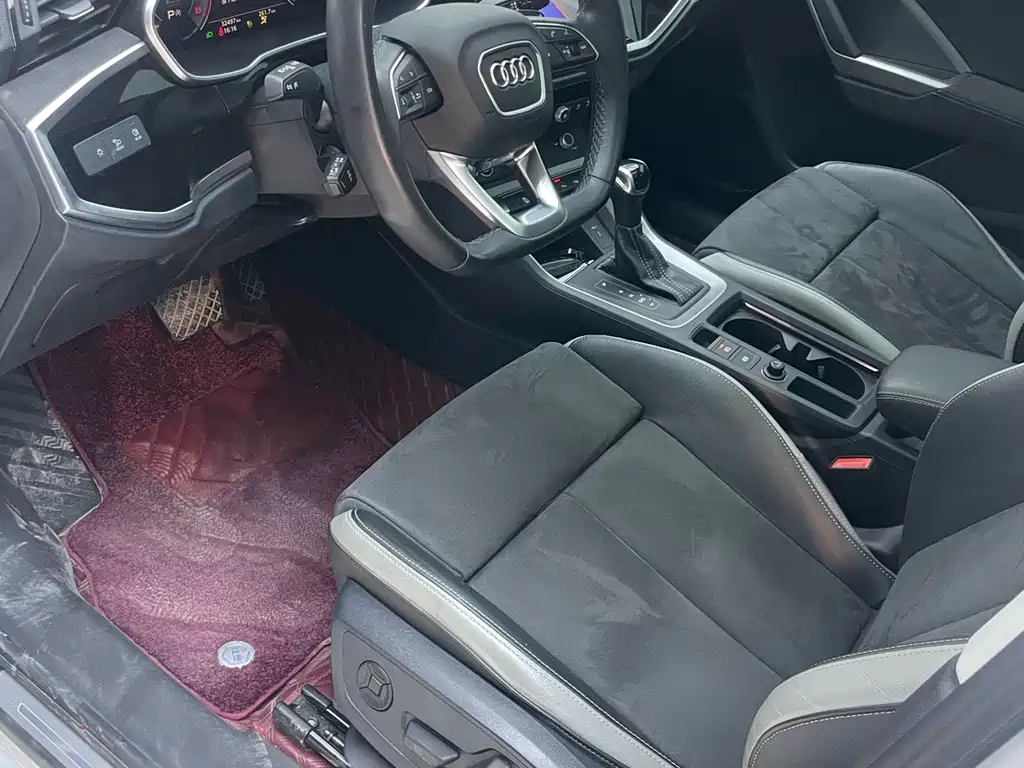 Audi Q3 2022 — фото 18