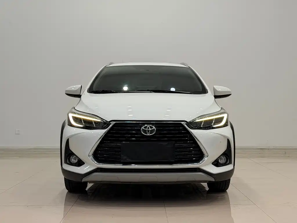 Toyota Yaris L 2022