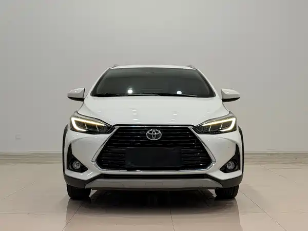 Toyota Yaris L 2022