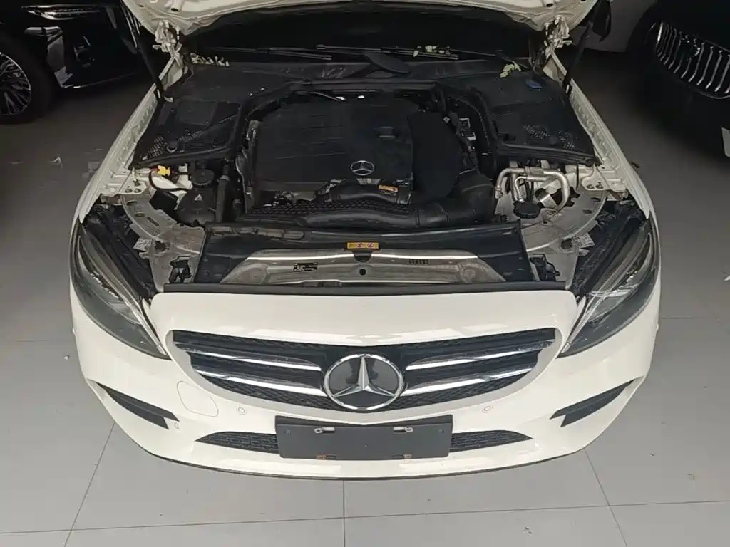 Mercedes-Benz C-Class 2020 — фото 20