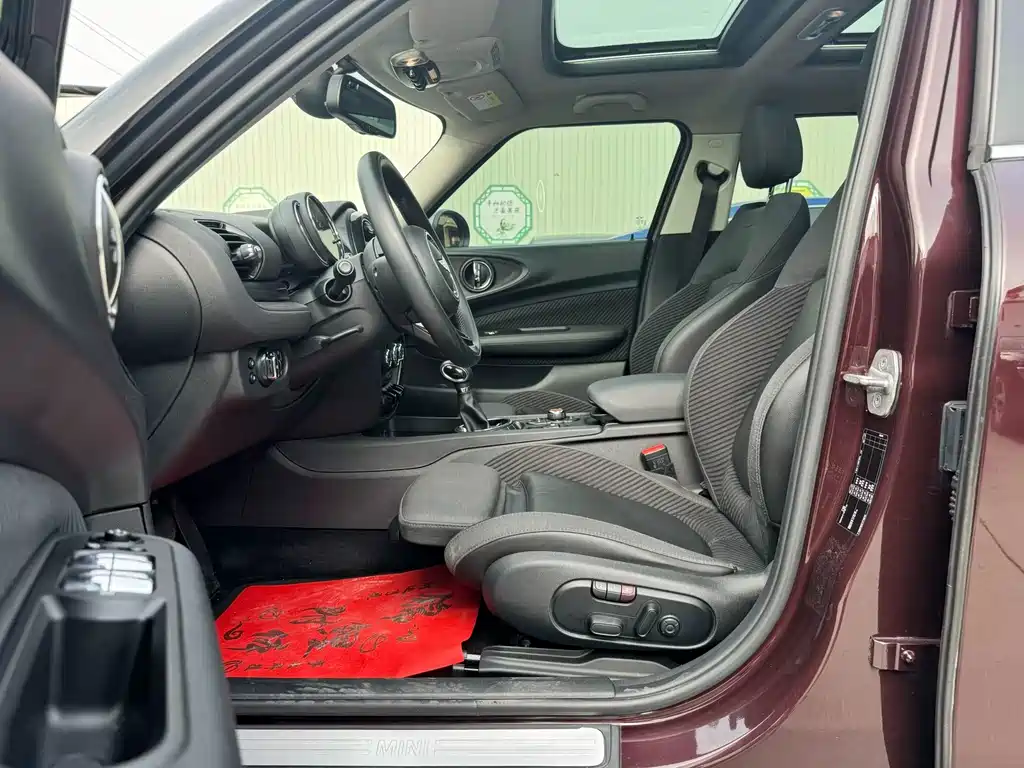 MINI Clubman 2017 — фото 13