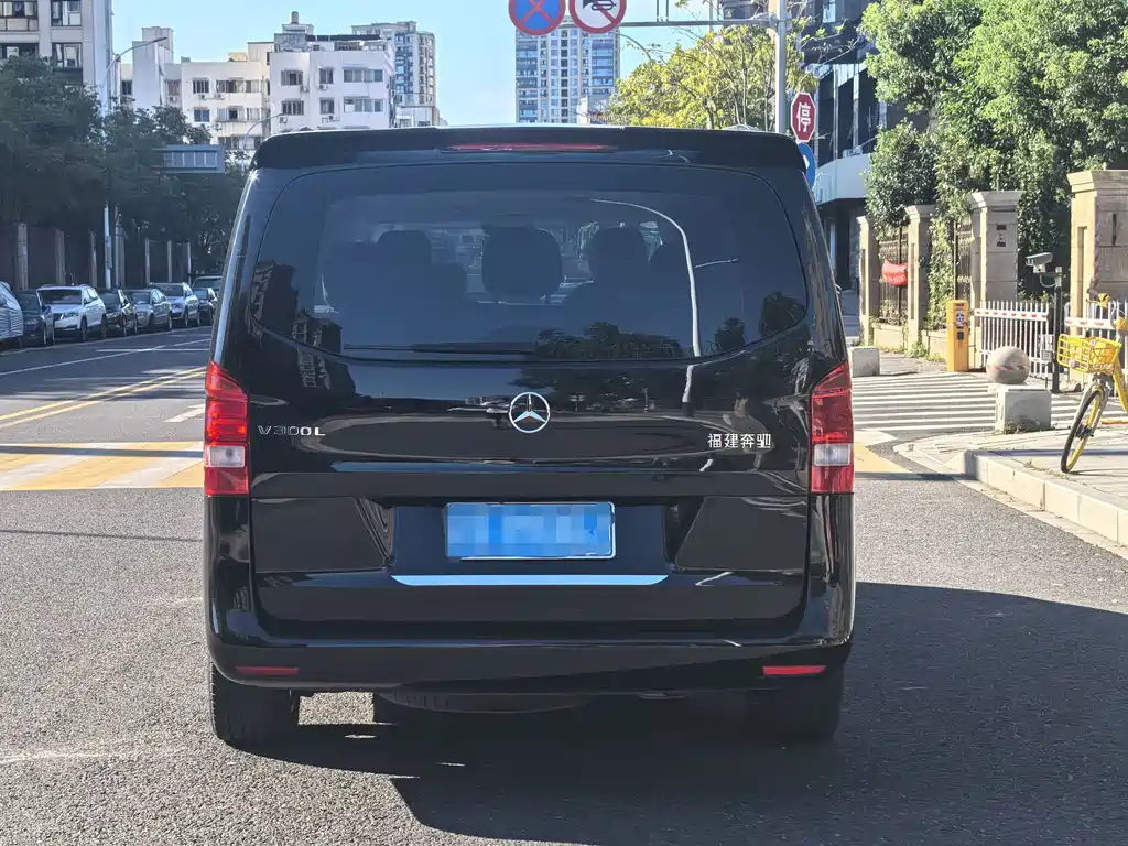 Mercedes-Benz Vito 2017 — фото 12