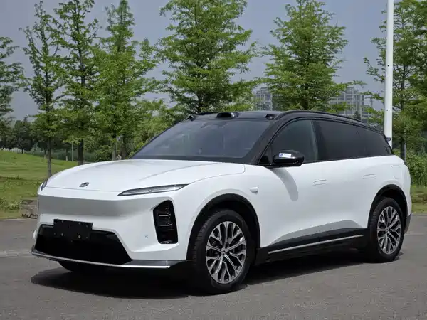 NIO ES6 2025