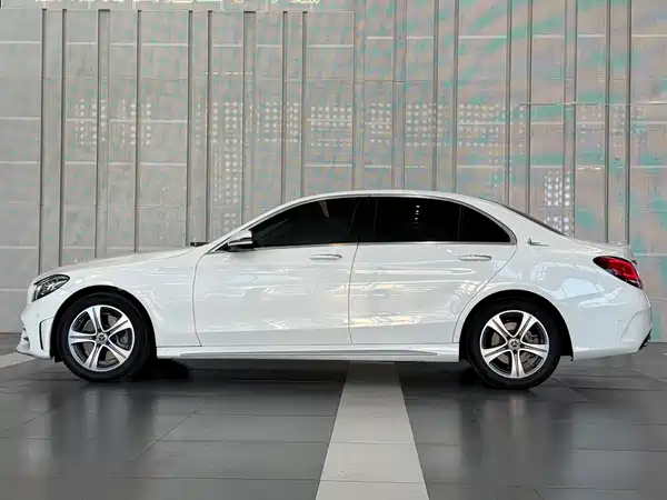 Mercedes-Benz C-Class 2019