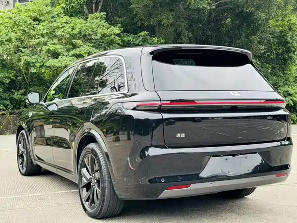 Li Auto L8 2023