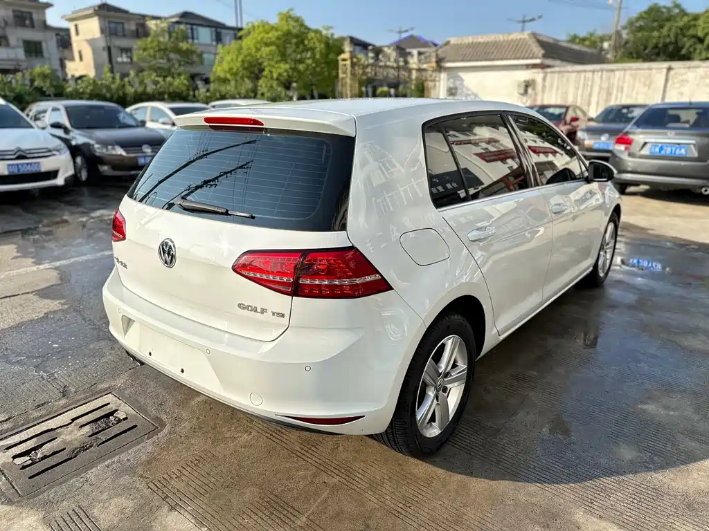 Volkswagen Golf 2016