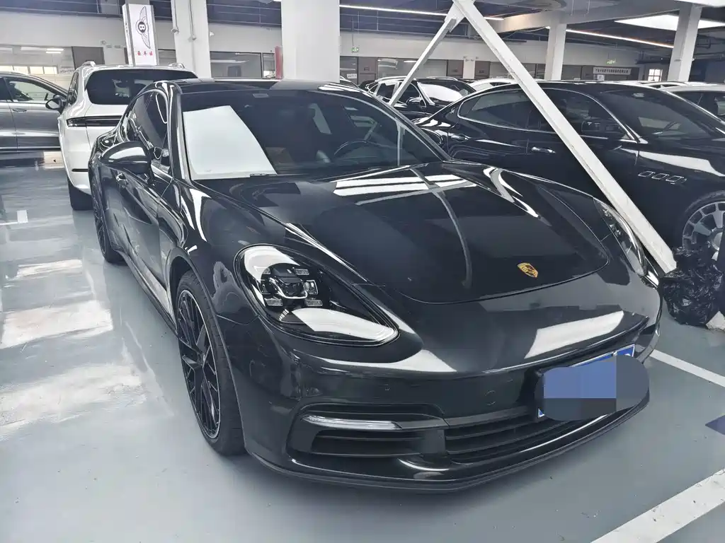 Porsche Panamera 2018 — фото 3