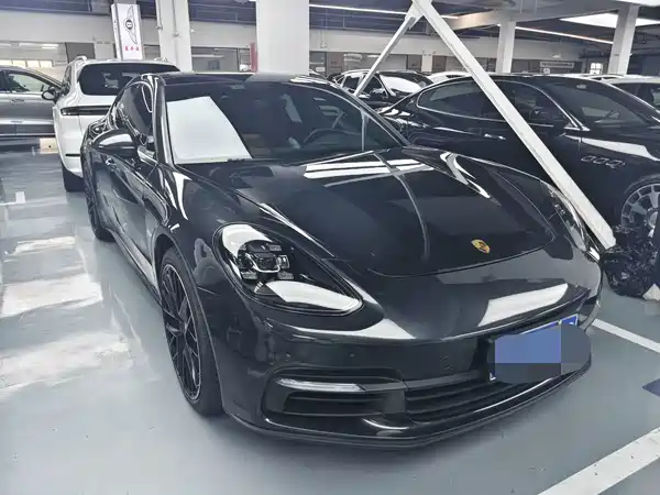 Porsche Panamera 2018