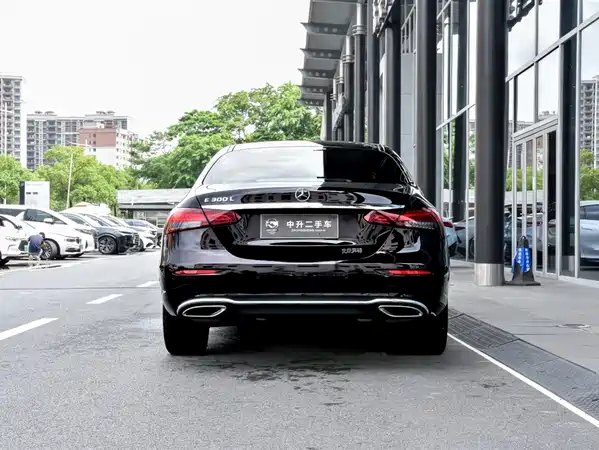 Mercedes-Benz E-Class 2023