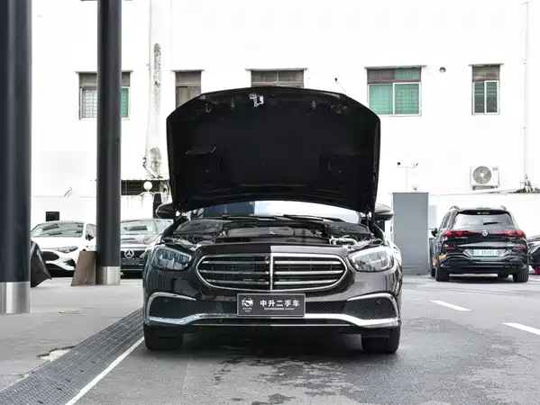 Mercedes-Benz E-Class 2023