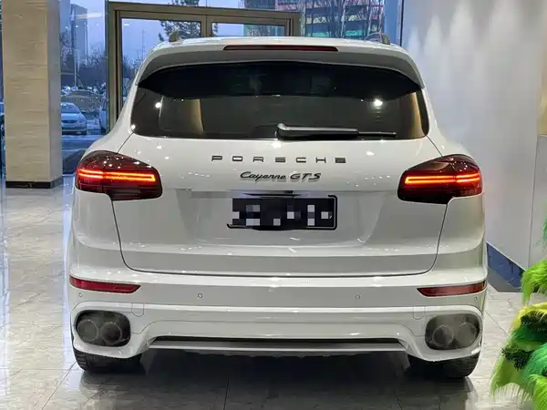 Porsche Cayenne 2015