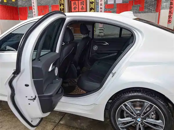 BMW 1 Series 2022