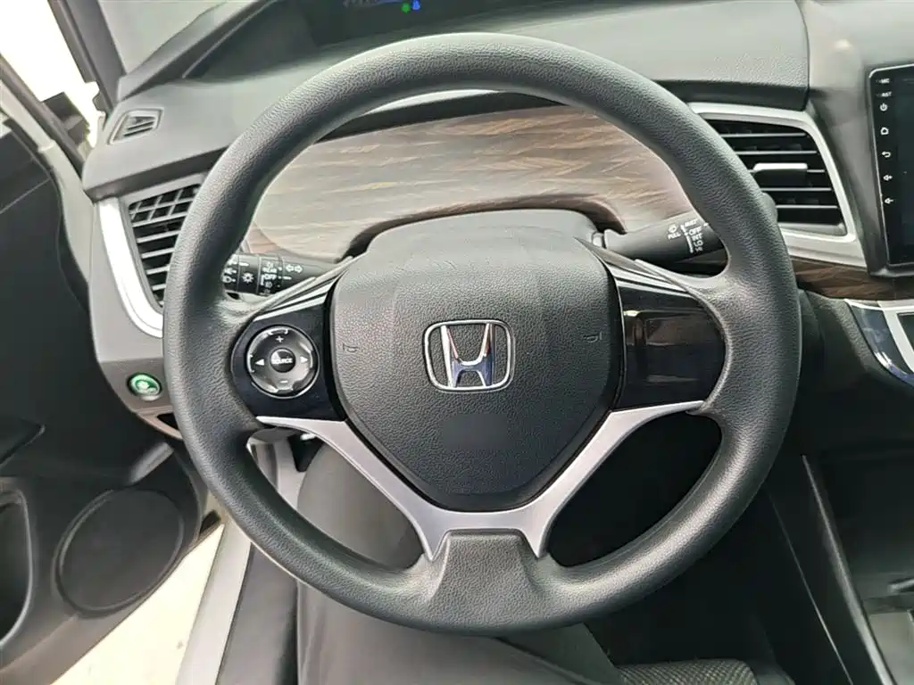 Honda Jade 2018 — фото 7