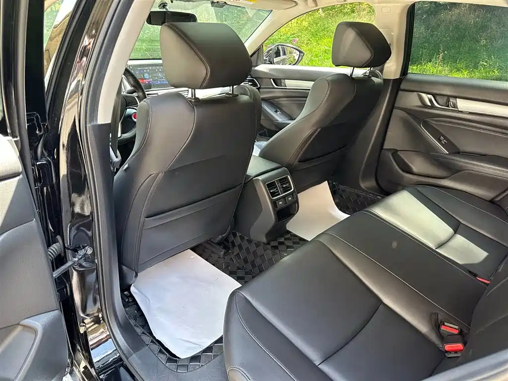 Honda Accord 2022 — фото 14
