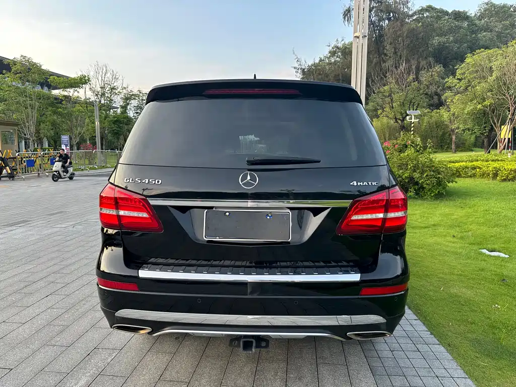 Mercedes-Benz GLS 2018 — фото 32