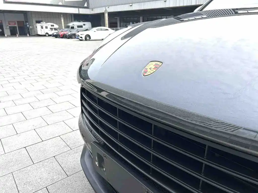 Porsche Macan 2019 — фото 14