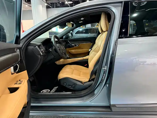Volvo V90 2019