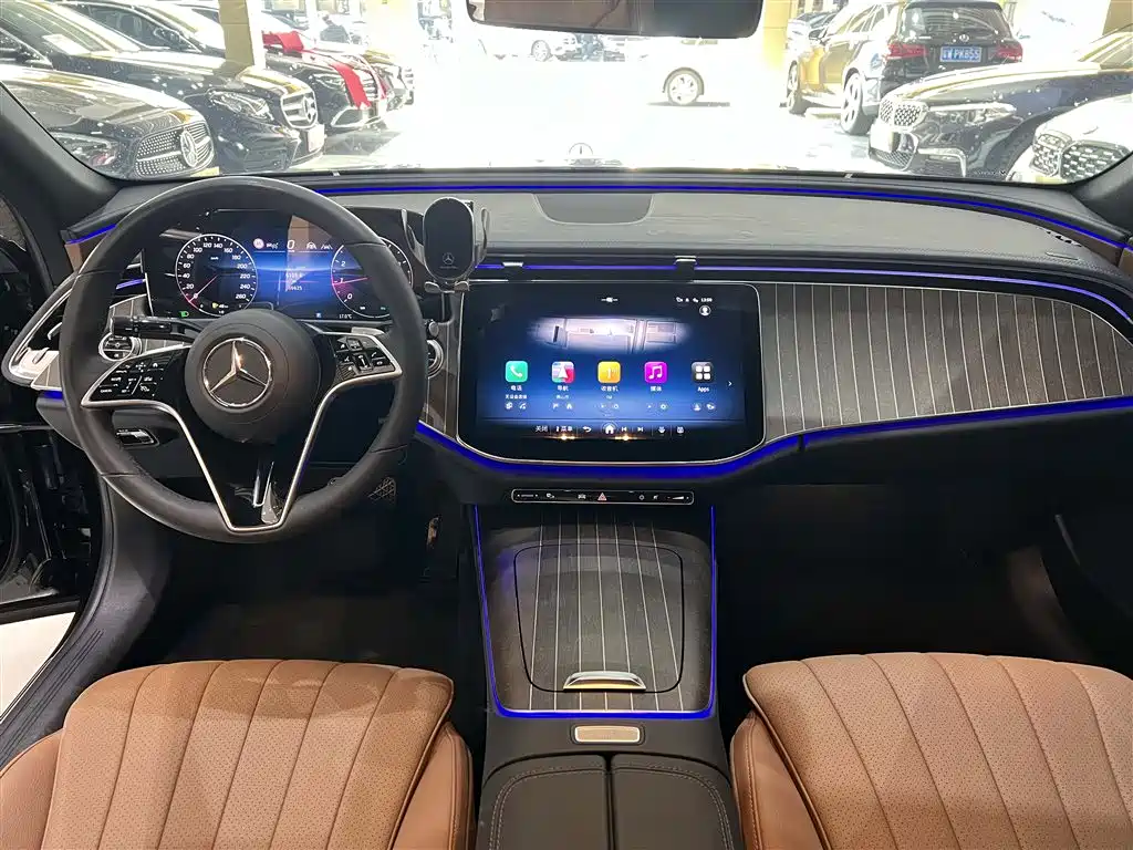 Mercedes-Benz E-Class 2024 — фото 13