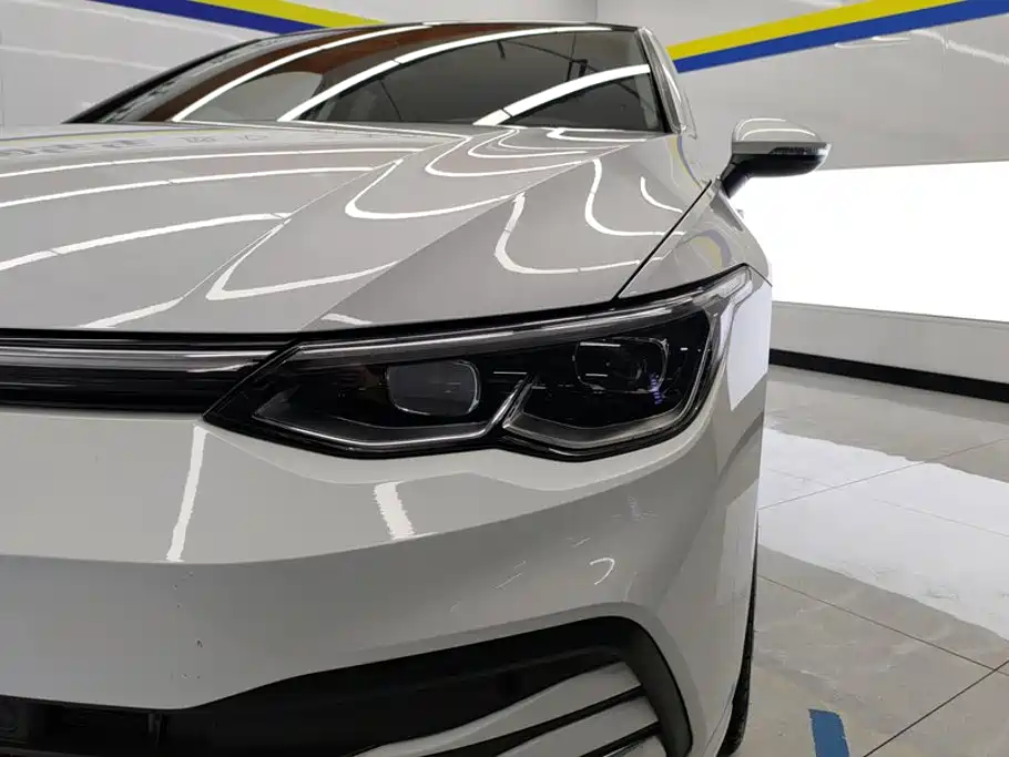 Volkswagen Golf 2022