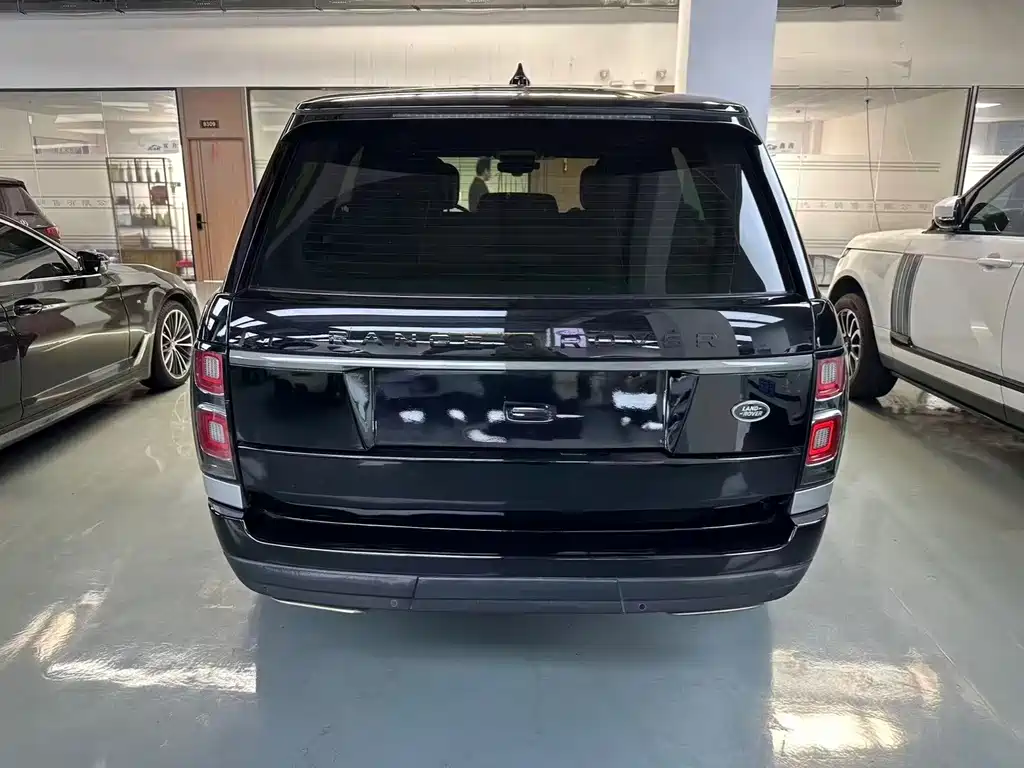 Land Rover Range Rover 2019 — фото 16