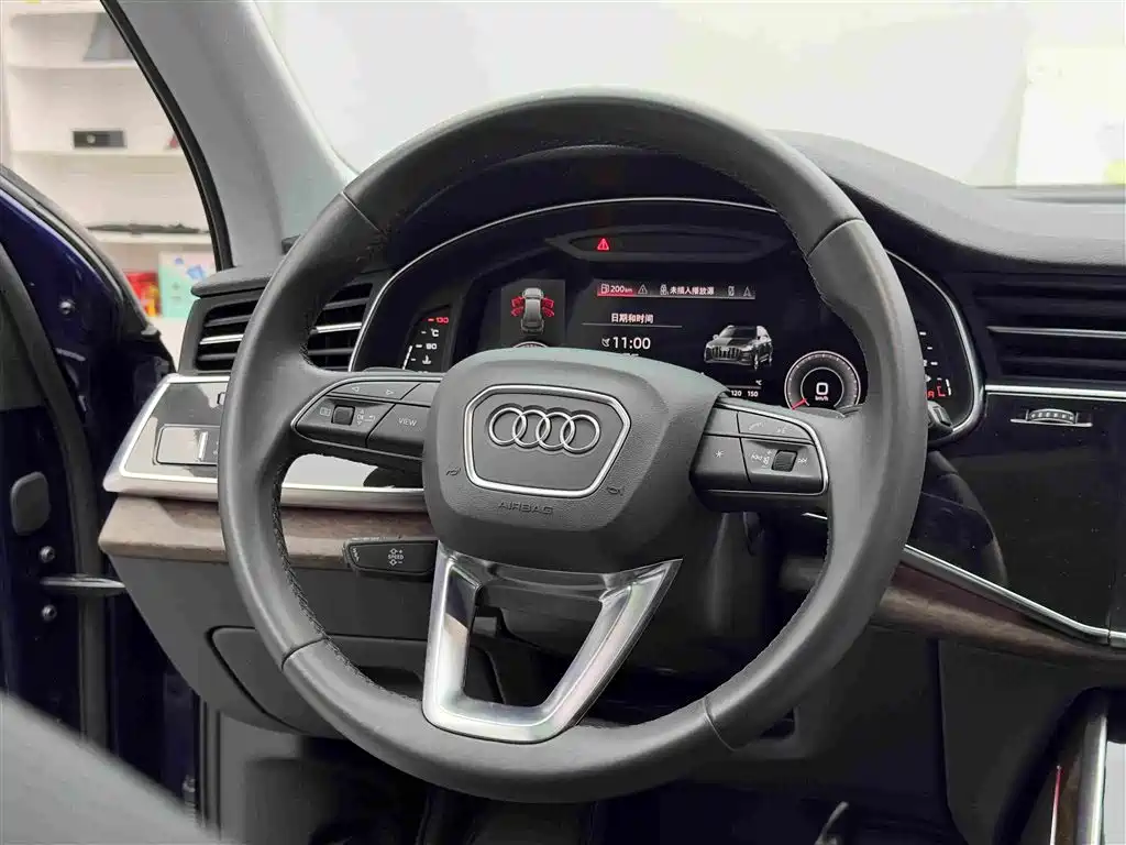 Audi Q7 2021 — фото 14