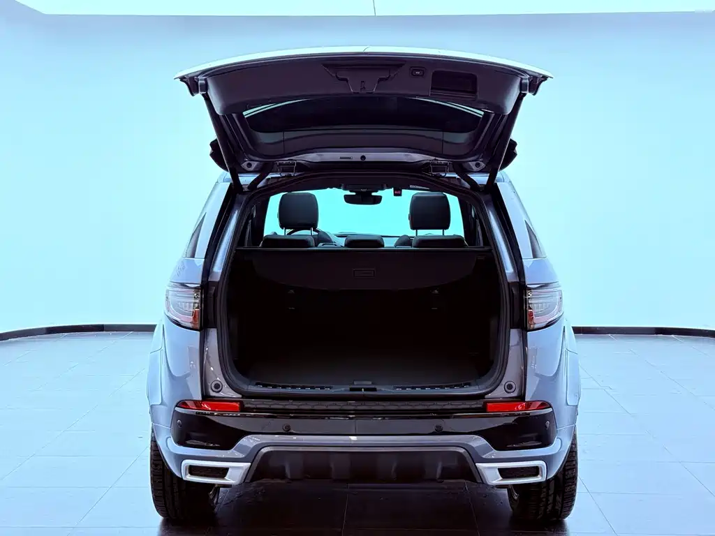 Land Rover Discover New Energy For Sports 2021 — фото 28