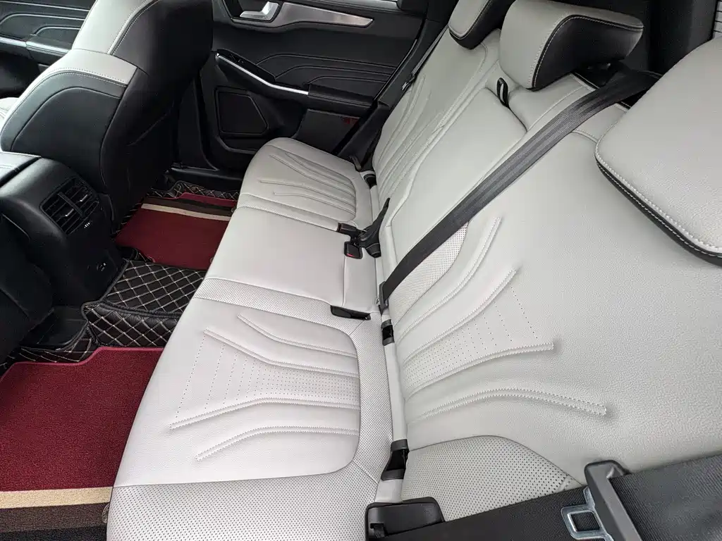 Ford Escape 2020 — фото 12