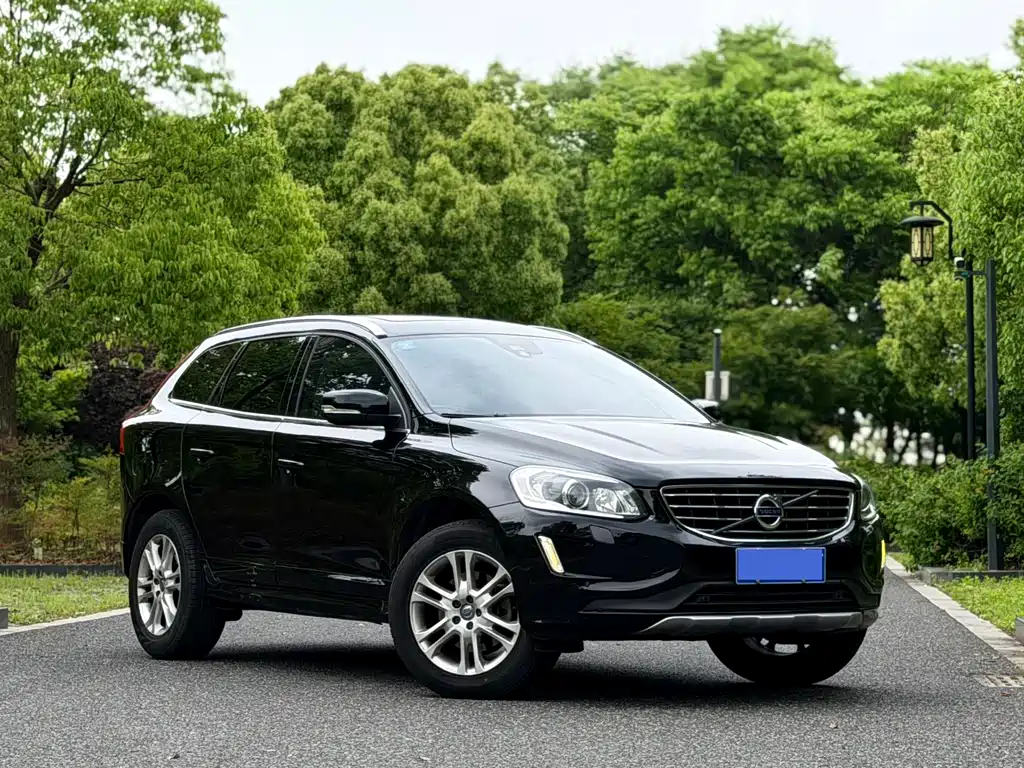 Volvo XC60 2016 — фото 11