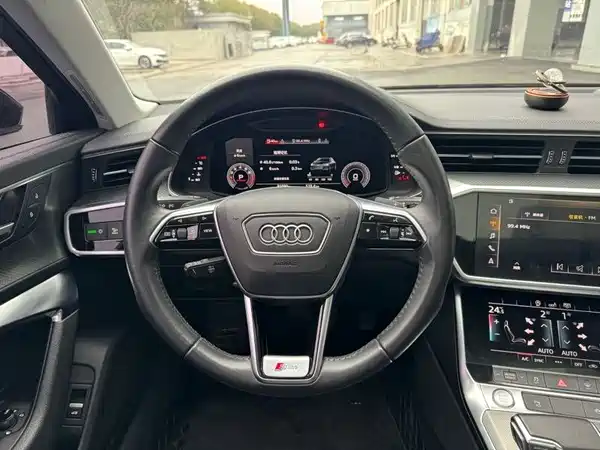 Audi A6L 2020