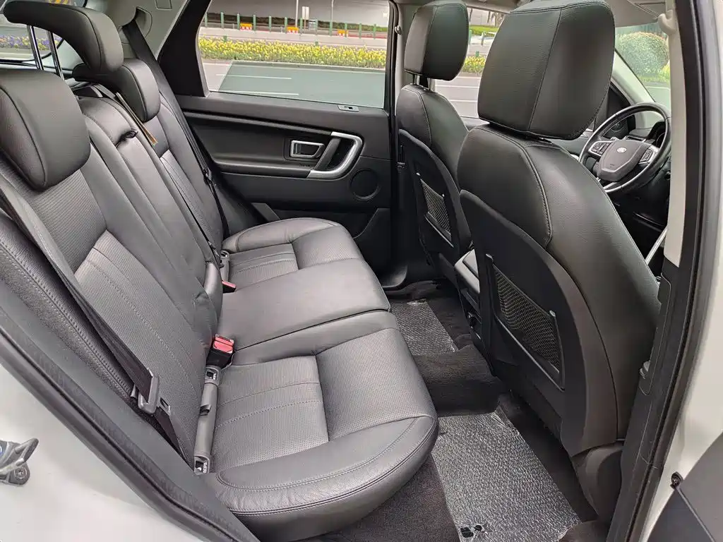 Land Rover Discovery Sport 2016 — фото 11